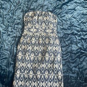 Banana Republic. Strapless pencil dress 🤩🤩